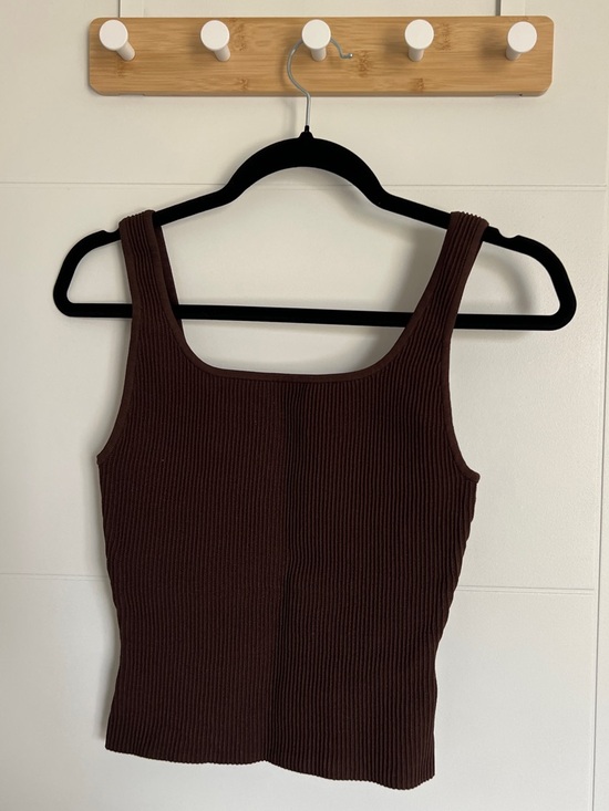 Babaton Tops - Babaton Ribbed Square-Neck Tank Top - Chocolate Brown